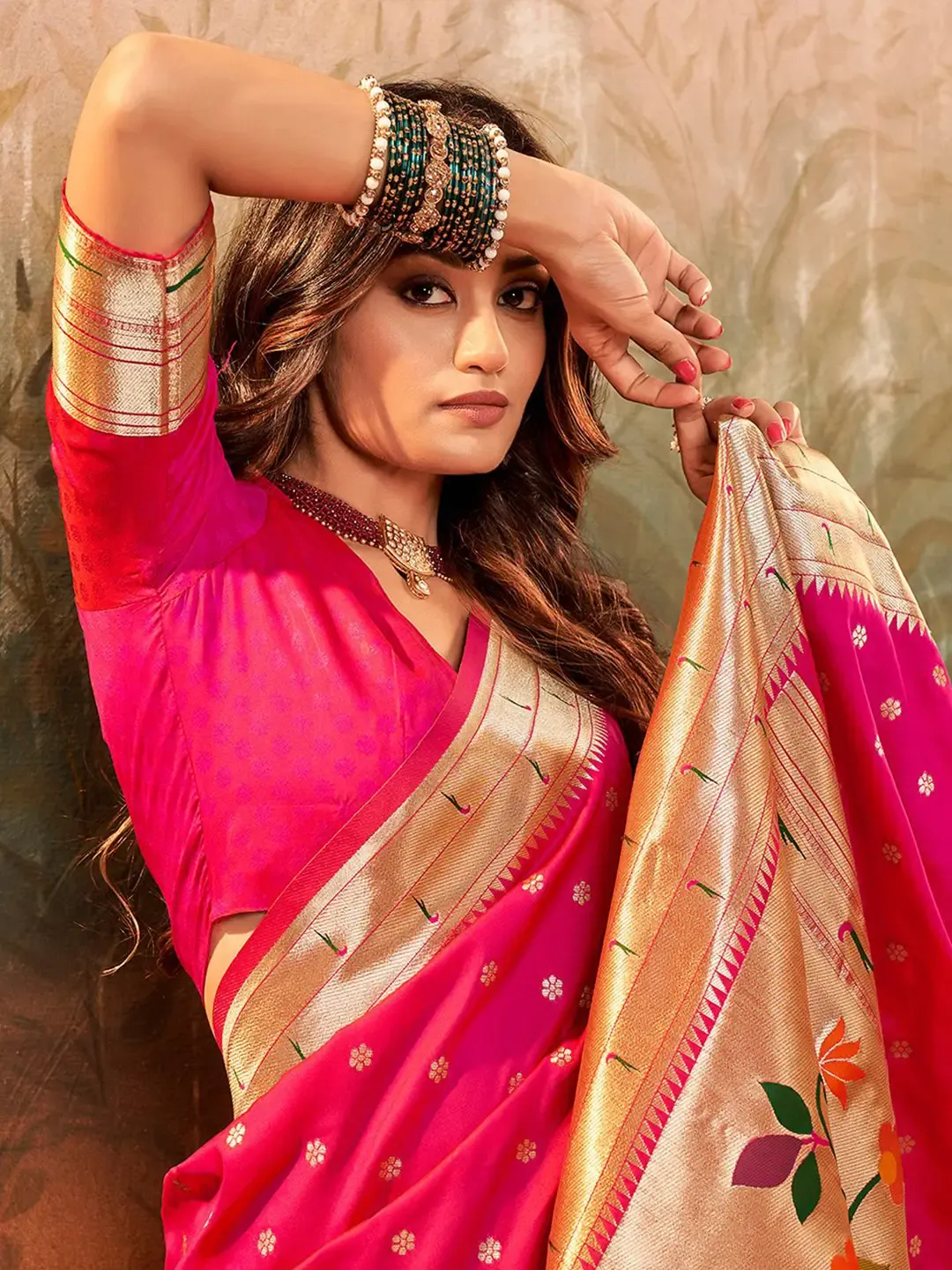 Pink Paithani Saree with Golden Zari Weaving and Traditional Peacock Pallu - Image 3